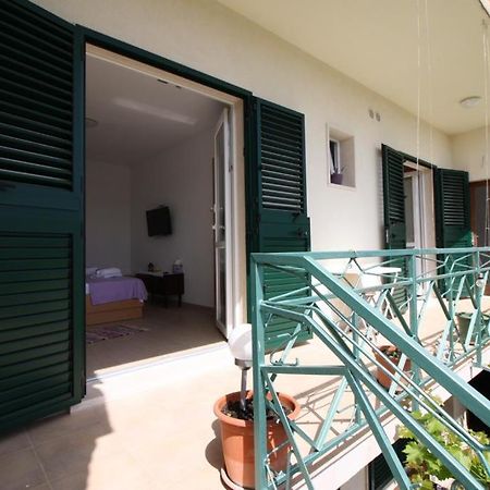 Appartamento Privatna Soba Gita Sumartin Esterno foto